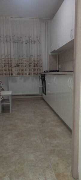 Parcul Florilor, Morarilor, o statie de Mega Mall,